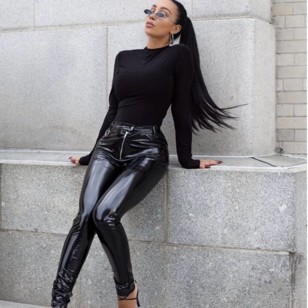 🔥 HERA COLLECTION FAUX VINYL PVC
LEATHER PANTS Size Small - Picture 8 of 8